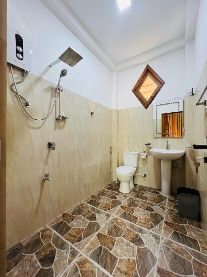 Turtle Wood Cabin Tangalle Exterior foto