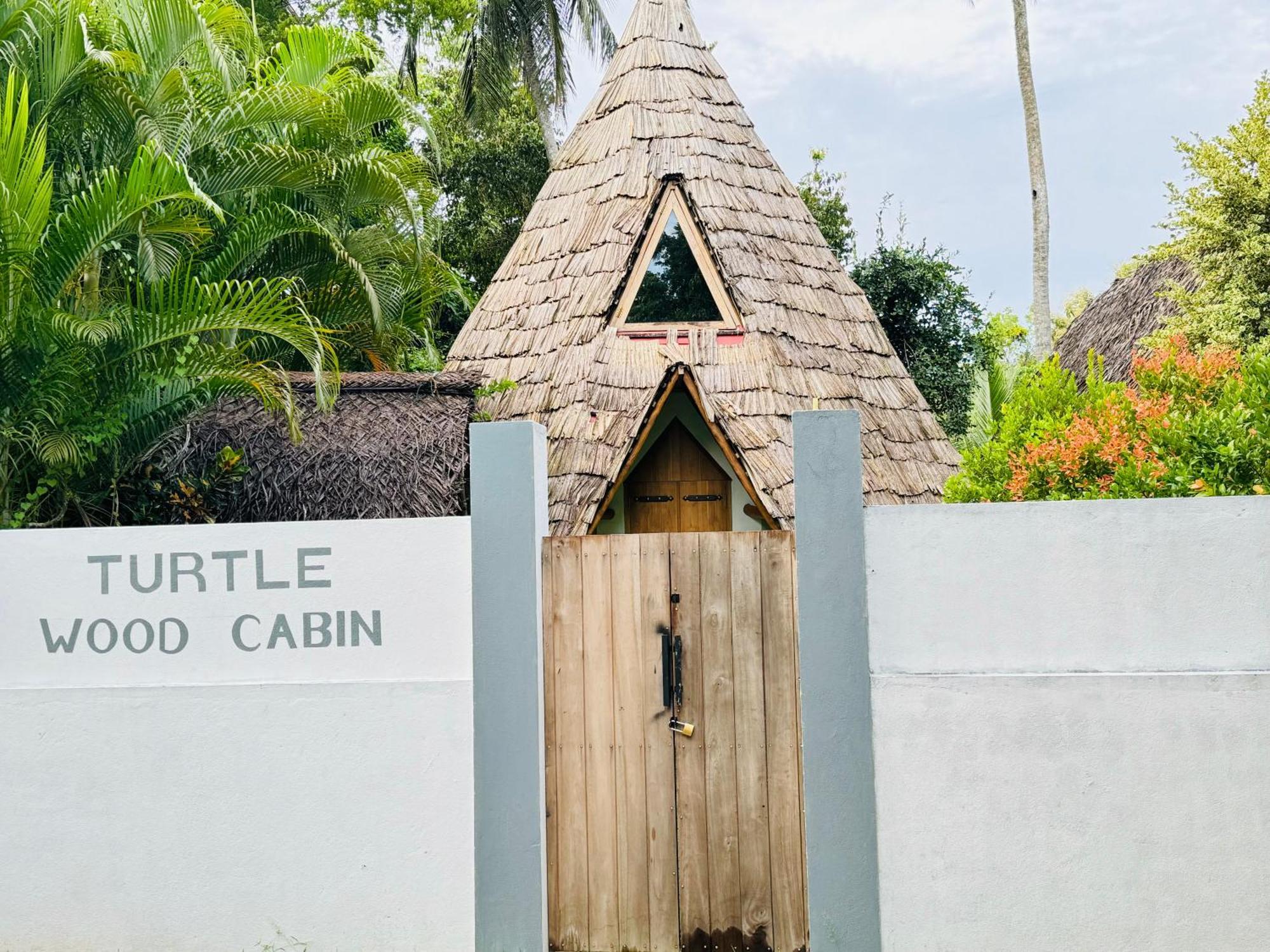 Turtle Wood Cabin Tangalle Exterior foto